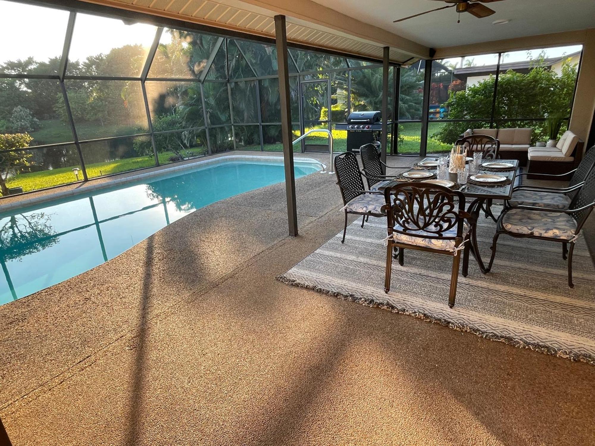 Pool Home With A New Sparkling Pool, Close To Beach, Lovely Lake View Naples Exterior photo
